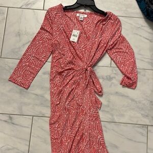 NWT Motherhood Maternity Elegant Redish/pink Wrap Dress size small